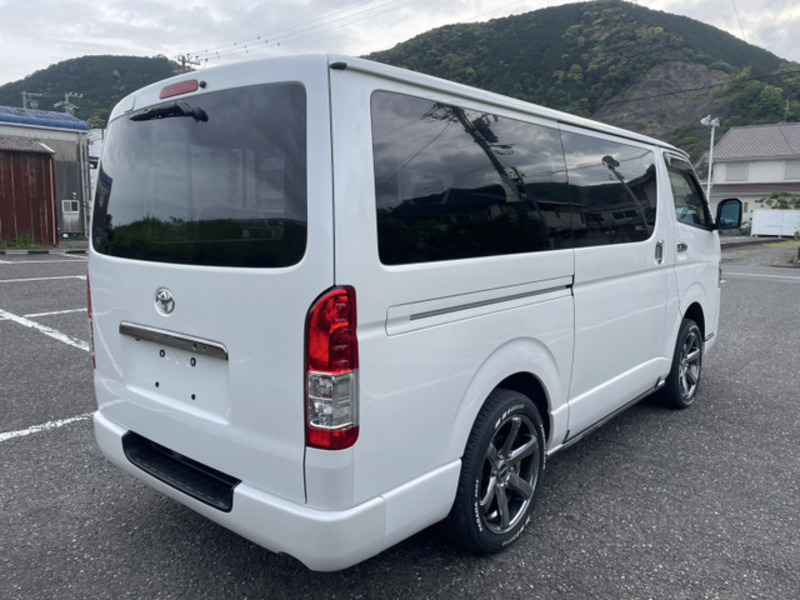 HIACE VAN