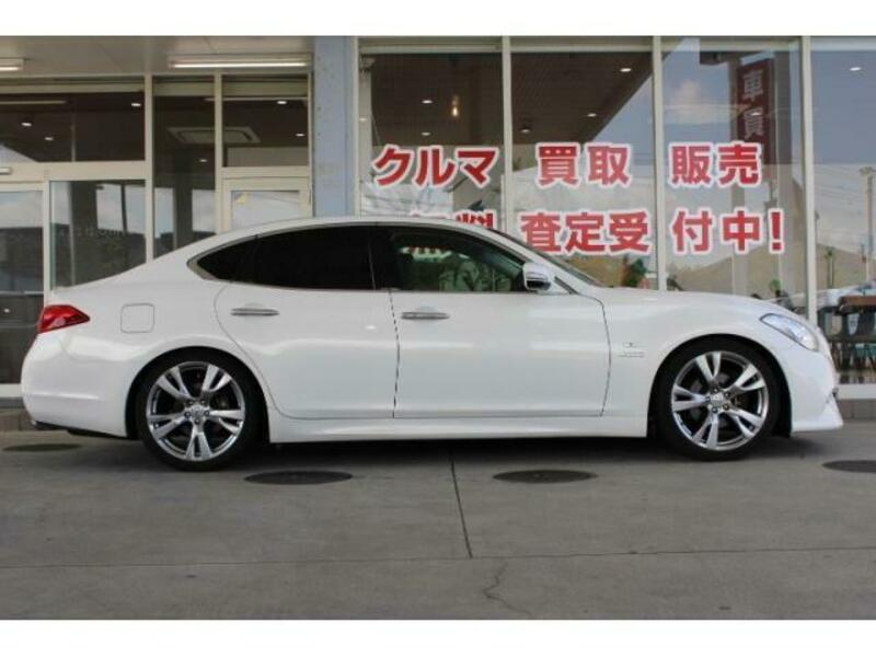 FUGA HYBRID-12