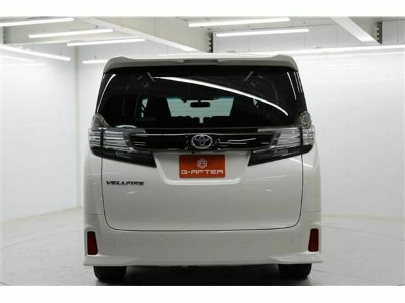 VELLFIRE-7