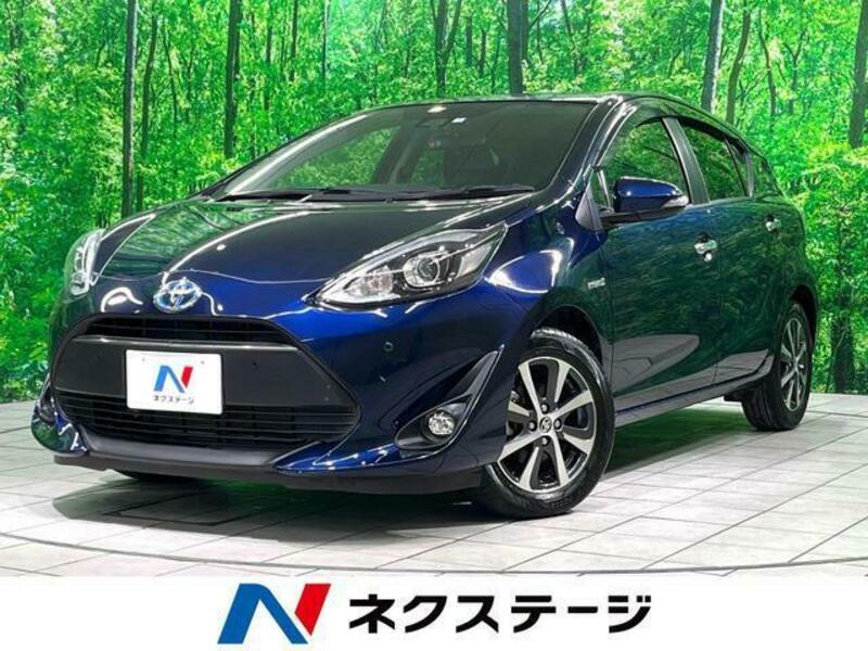 TOYOTA　AQUA