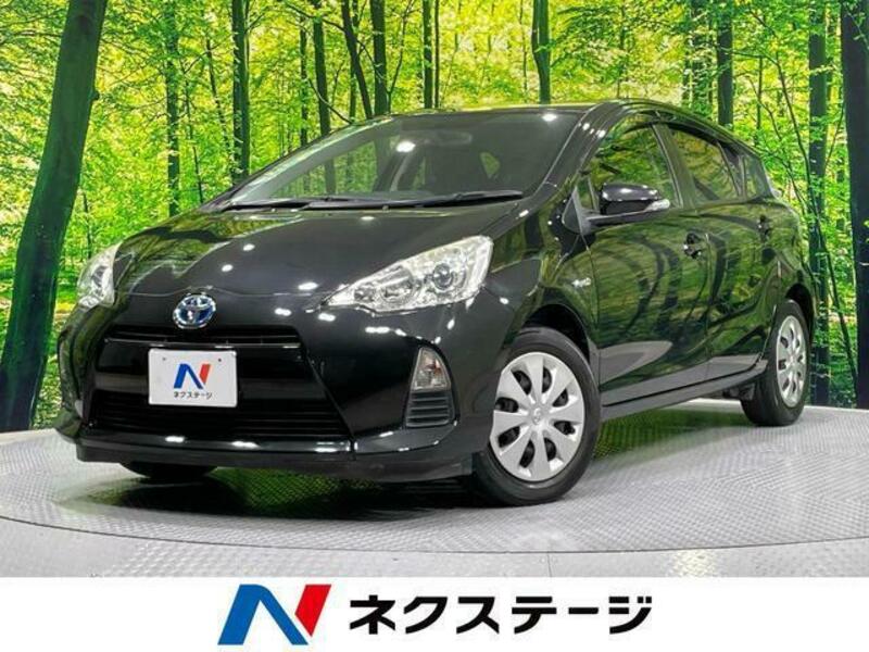 TOYOTA　AQUA