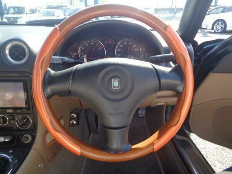 ROADSTER-9