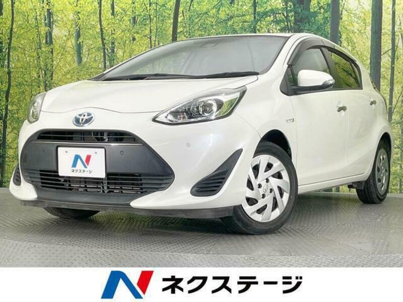 TOYOTA　AQUA