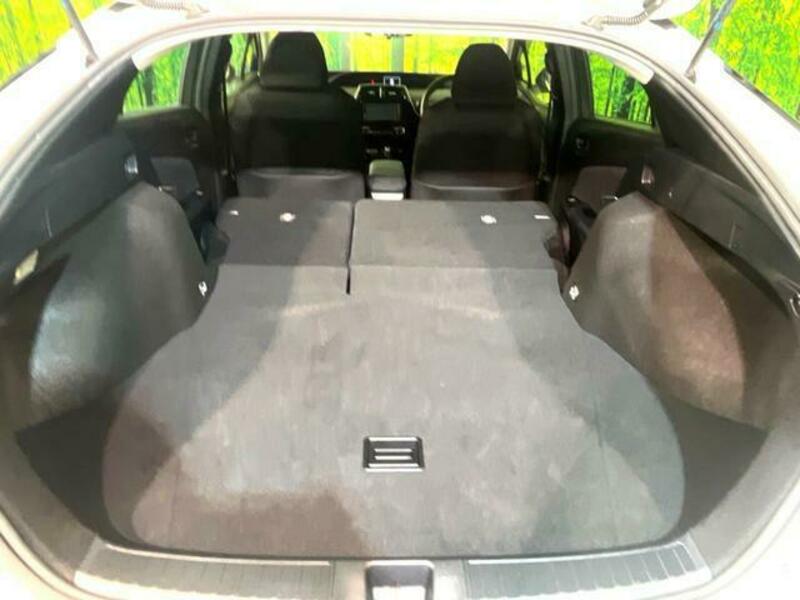 PRIUS-9