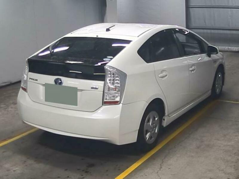 PRIUS-1