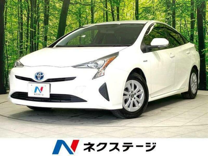 TOYOTA　PRIUS