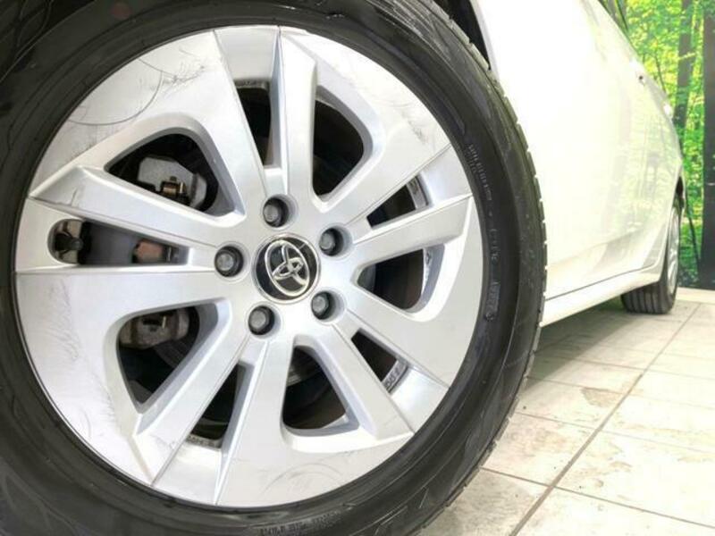 PRIUS-12
