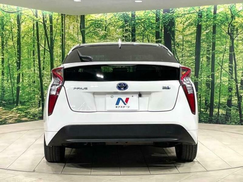 PRIUS-15