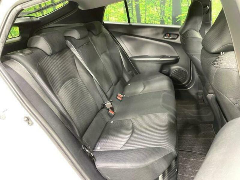 PRIUS-9