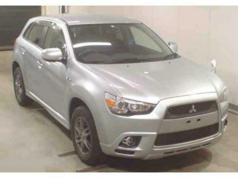 MITSUBISHI RVR
