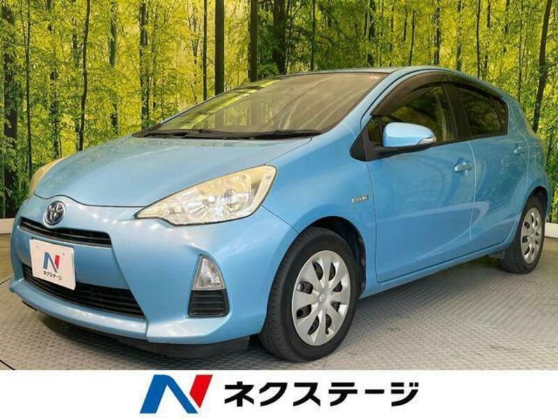 TOYOTA　AQUA