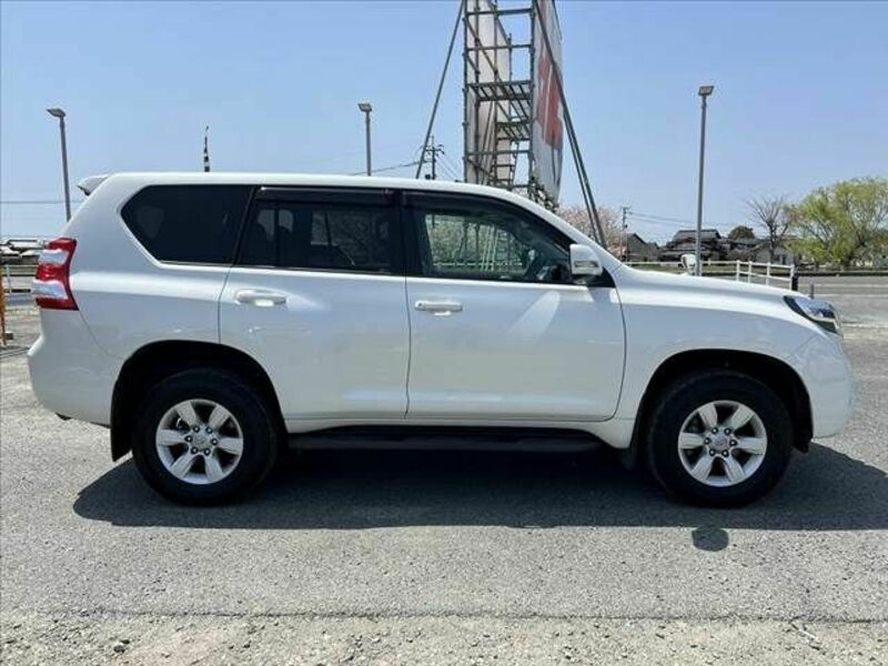 LAND CRUISER PRADO-11