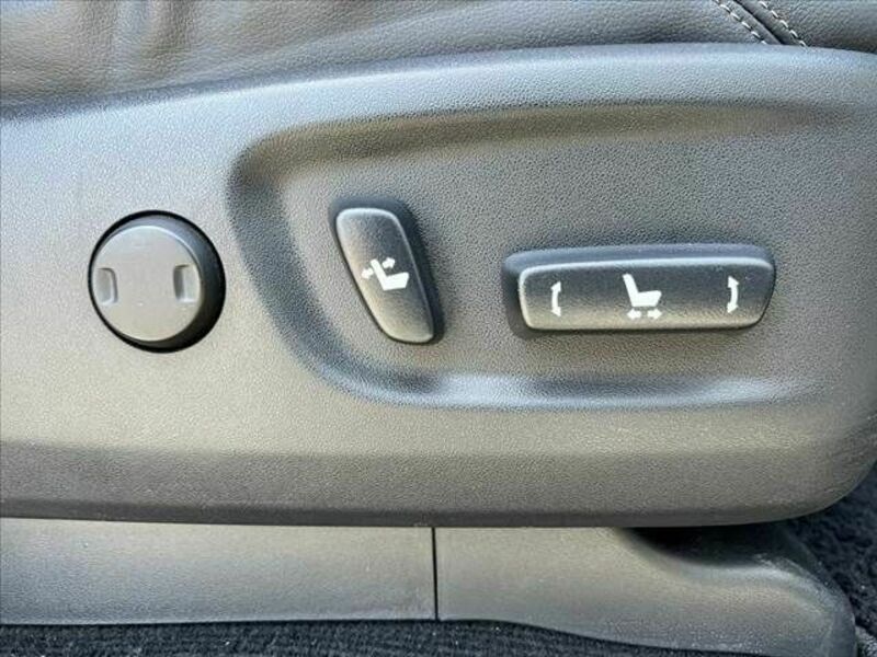LAND CRUISER PRADO-24
