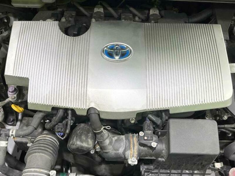 PRIUS-17