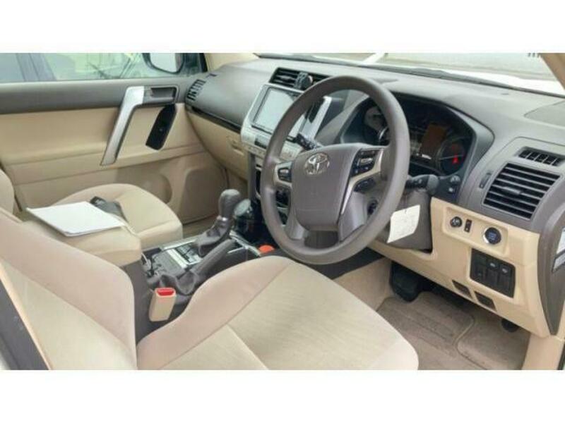 LAND CRUISER PRADO-2