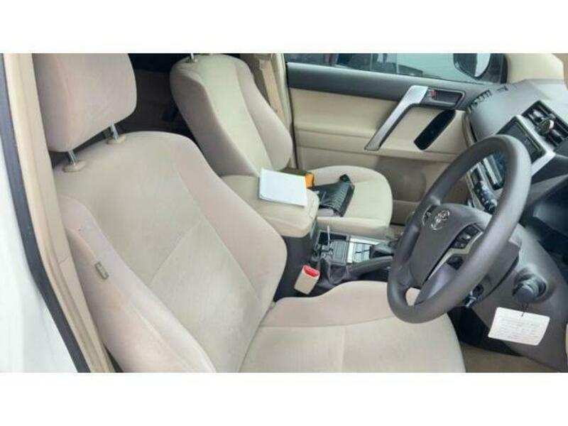 LAND CRUISER PRADO-11