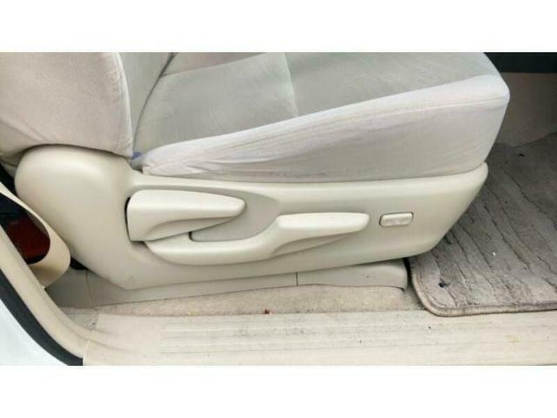 LAND CRUISER PRADO-12
