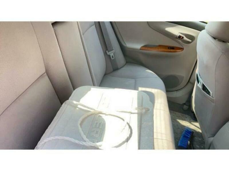 COROLLA AXIO-6