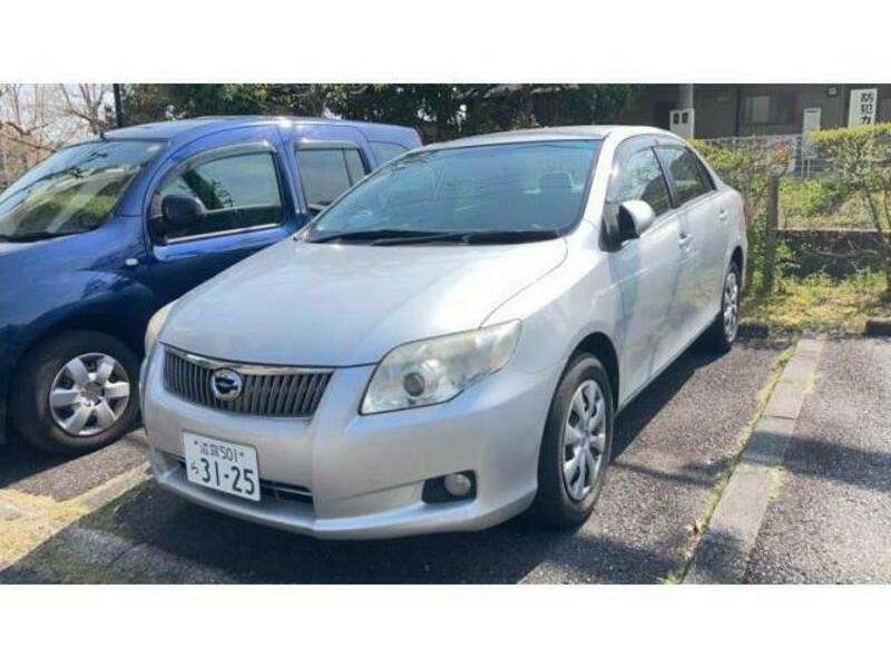TOYOTA　COROLLA AXIO