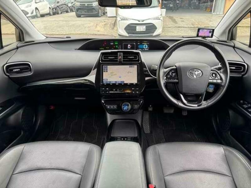 PRIUS-6