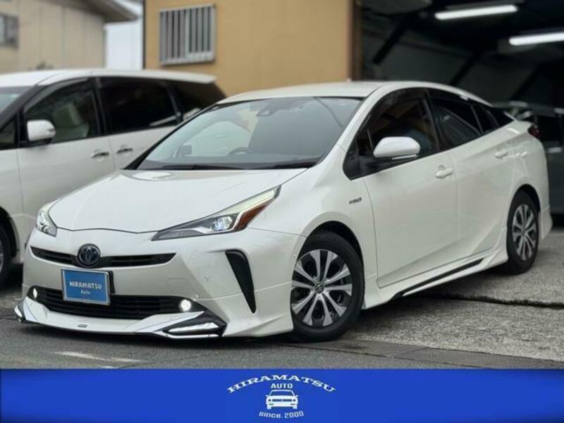 TOYOTA　PRIUS