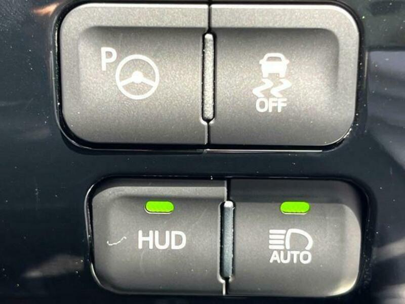 PRIUS-4