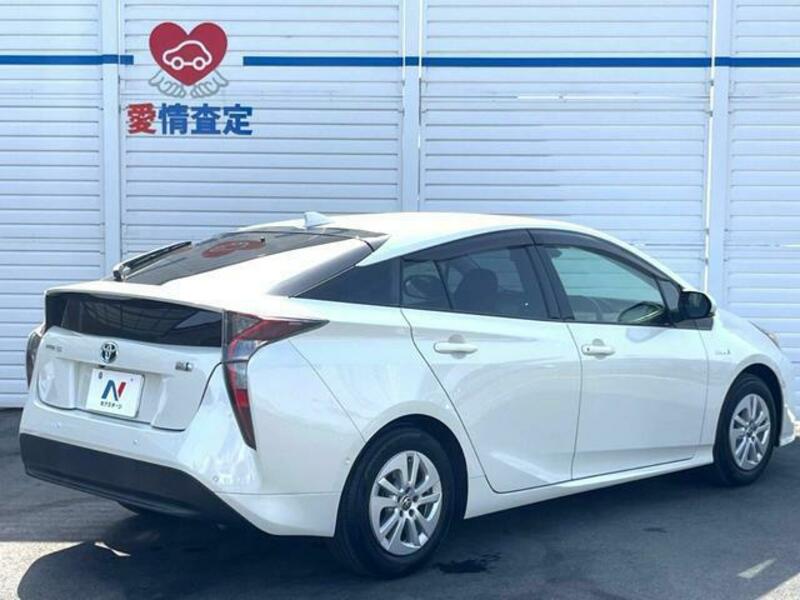 PRIUS-18