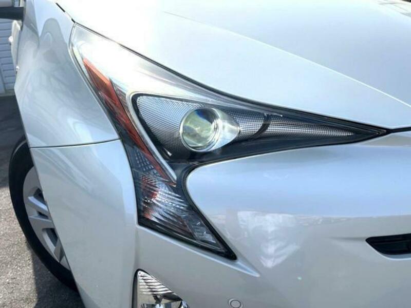 PRIUS-12