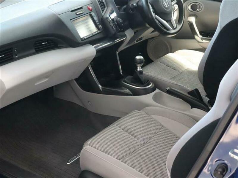 CR-Z-15
