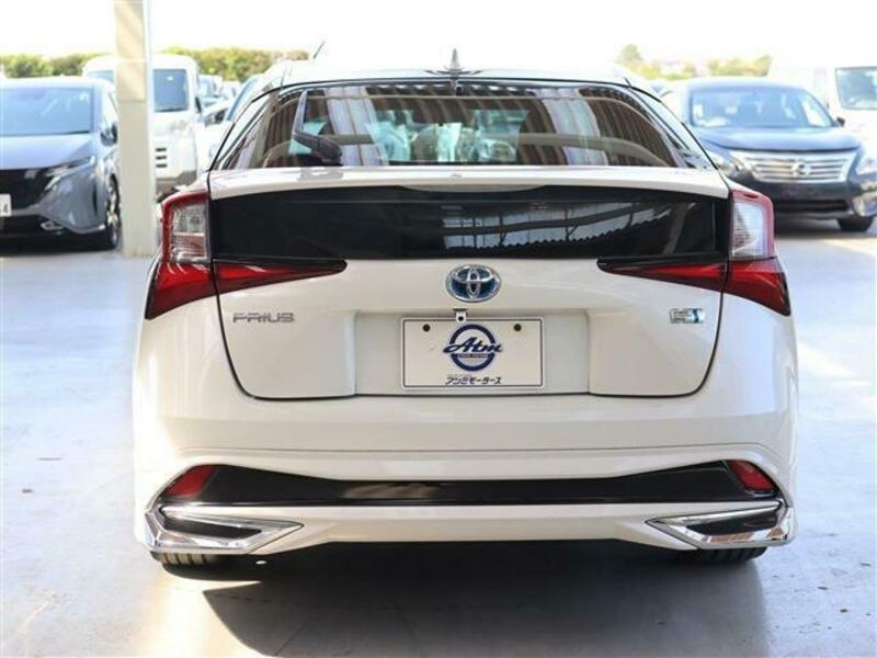 PRIUS-4
