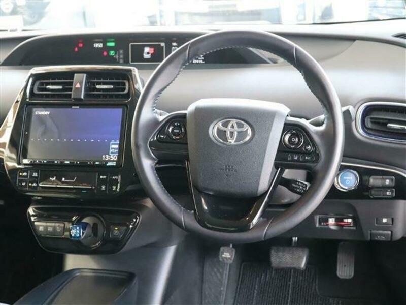 PRIUS-10