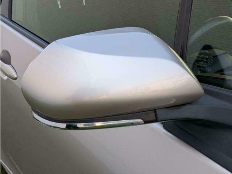 PRIUS-19