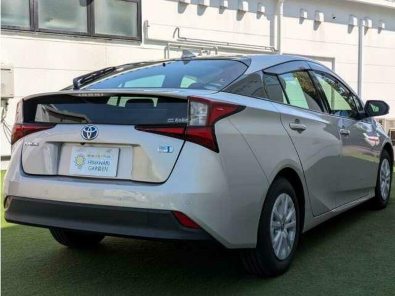 PRIUS-1
