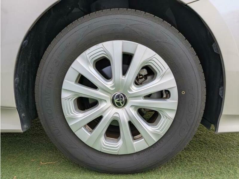 PRIUS-12