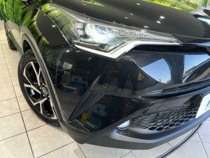 C-HR-11