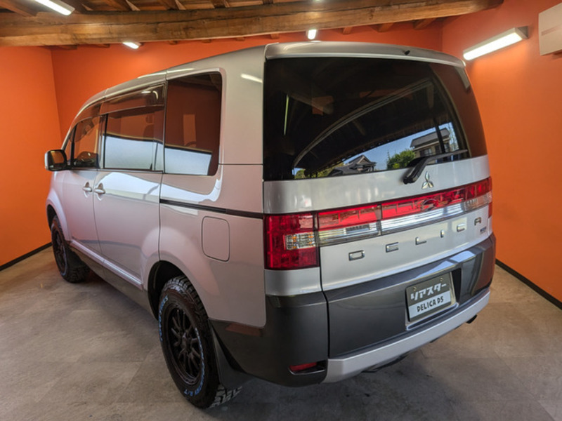 DELICA D5