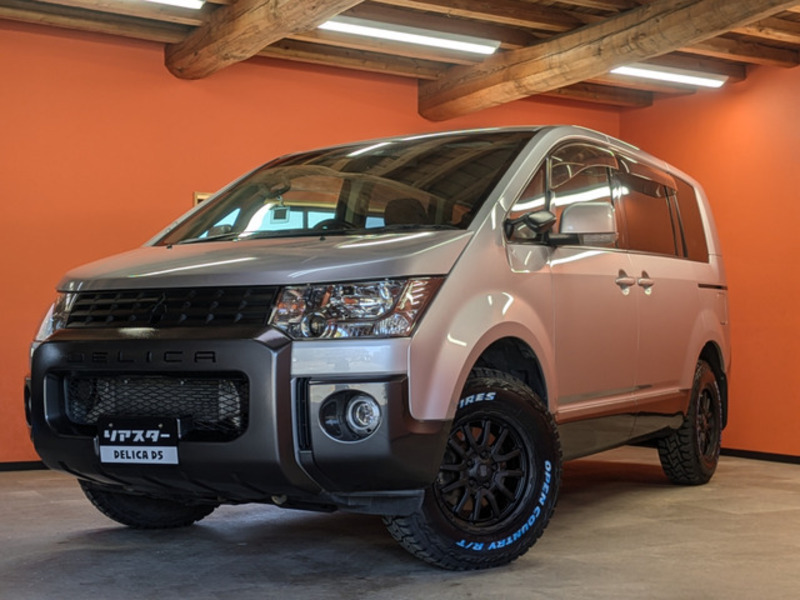 MITSUBISHI　DELICA D5