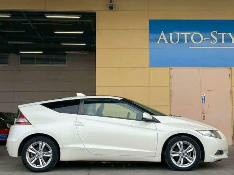 CR-Z-16