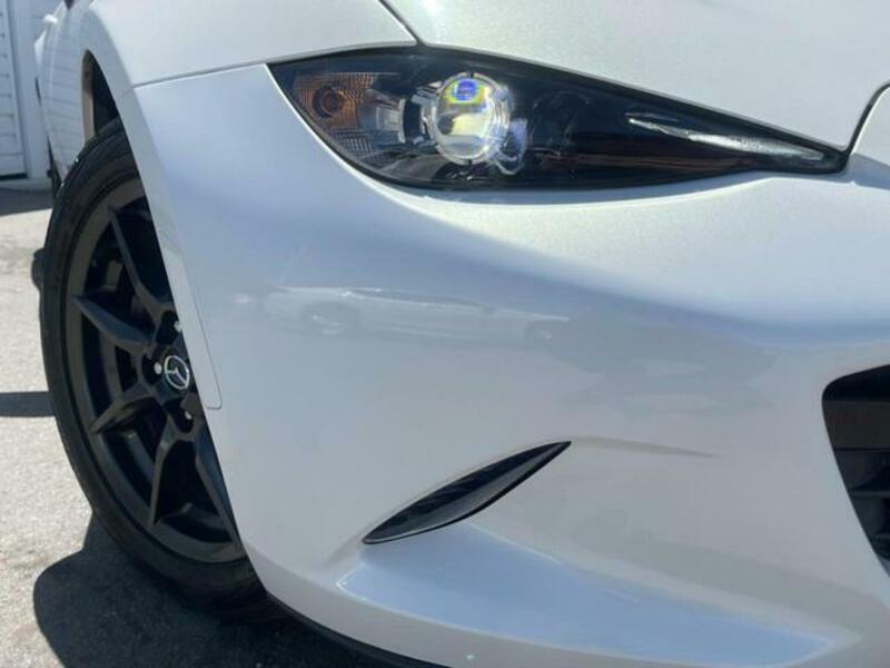 ROADSTER-12