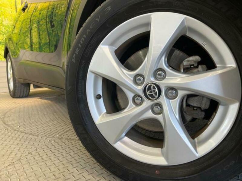 C-HR-12