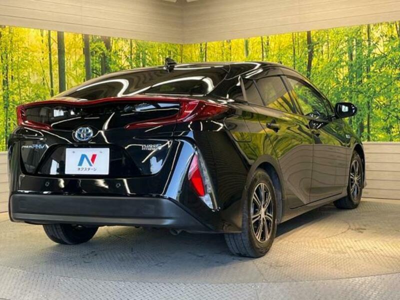 PRIUS PHV-16