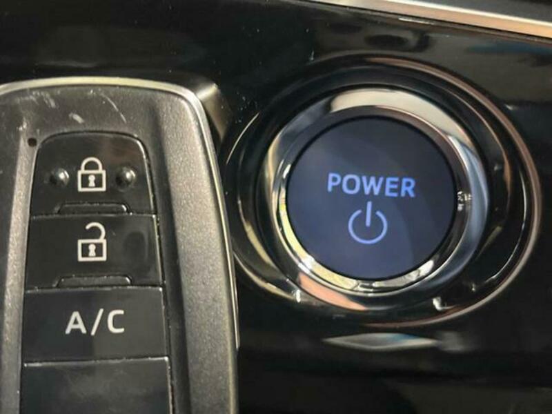 PRIUS PHV-6