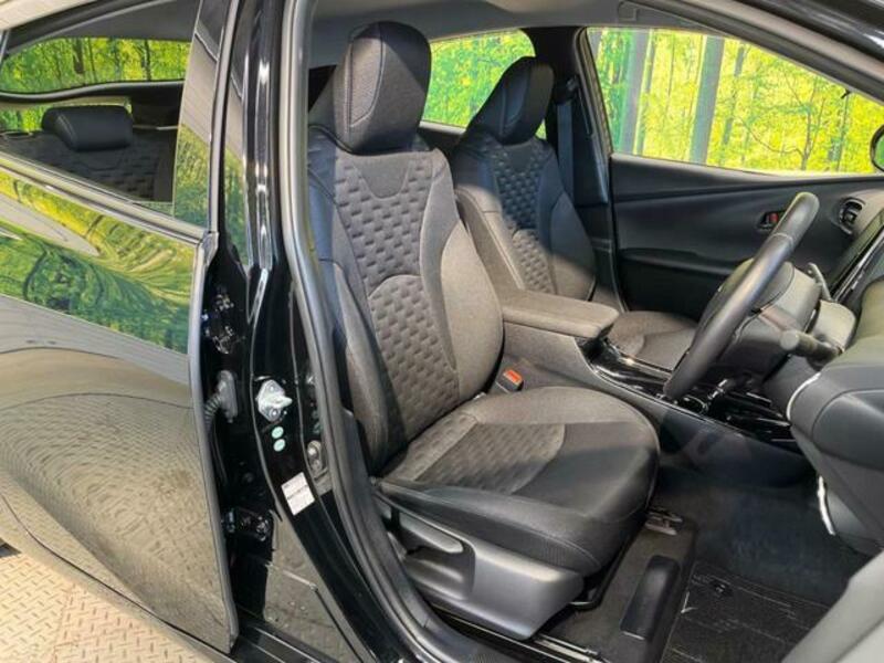 PRIUS PHV-7