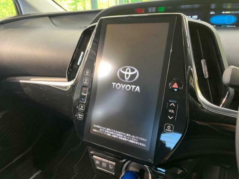 PRIUS PHV-3