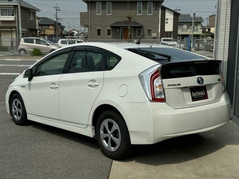 PRIUS-15