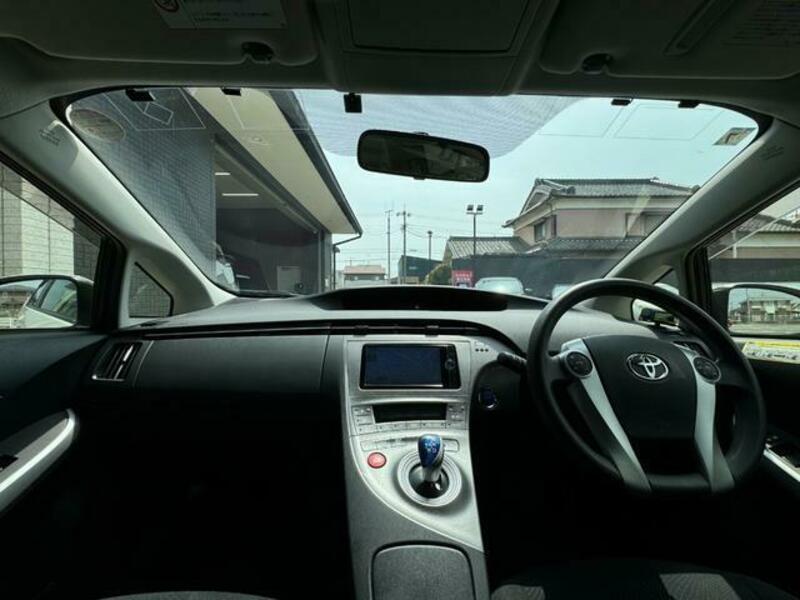 PRIUS-1