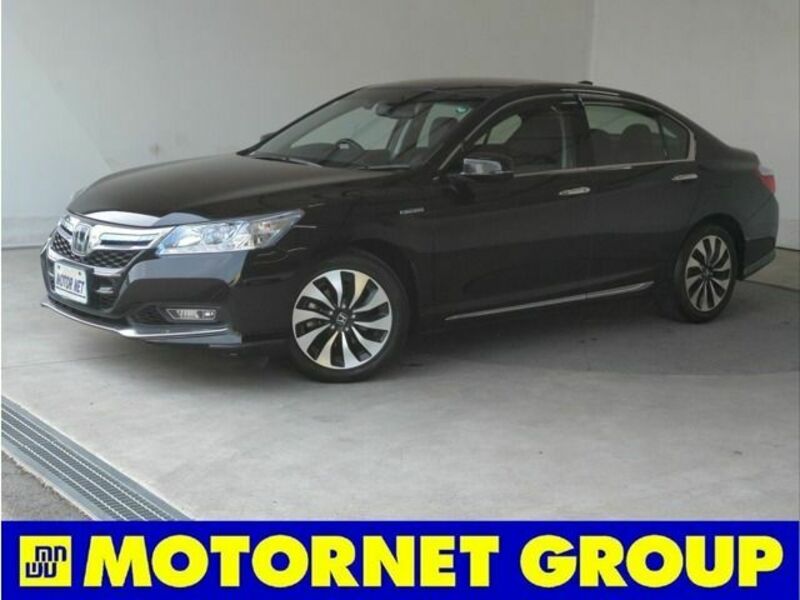 HONDA　ACCORD HYBRID