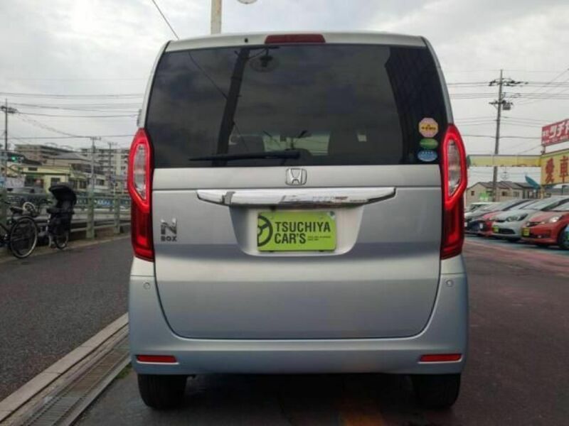 N BOX