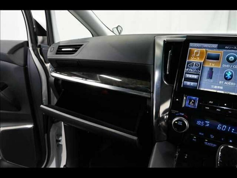 ALPHARD-12