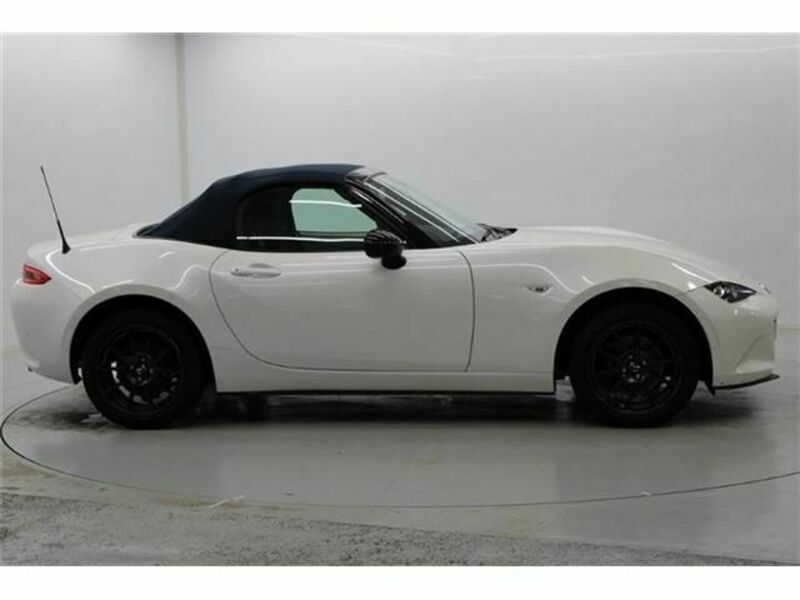 ROADSTER-7